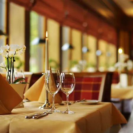 Romantik Jagdhaus Eiden Am 4*