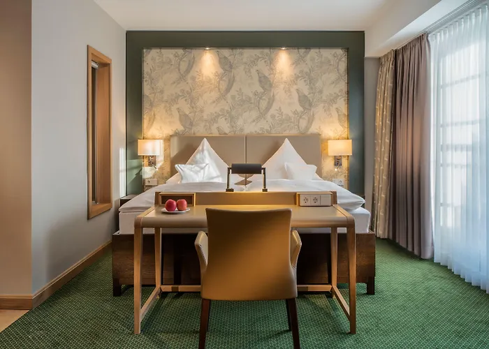 Romantik Jagdhaus Eiden Am Hotel